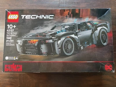 LEGO TECHNIC: El Batimóvil de Batman (42127) Foto 1 de 4