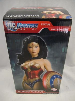 DC UNIVERSO ONLINE ESTÁTUA MULHER MARAVILHA JIM LEE Maquete Busto Capa menina Batman - Imagem 1 de 4