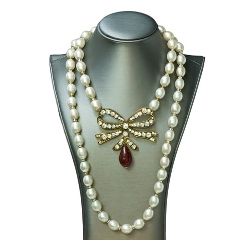 Collana CHANEL anni 70 Gripoix fiocco di perle