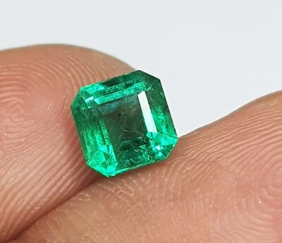 1.43 Ct Natural Zambian Mines Rich Green Untreated Loose Certified Square Gems - Image 1 of 4