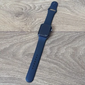 Apple Watch Series 3 42mm Space Grey Aluminium Case - Untested - Zdjęcie 1 z 7
