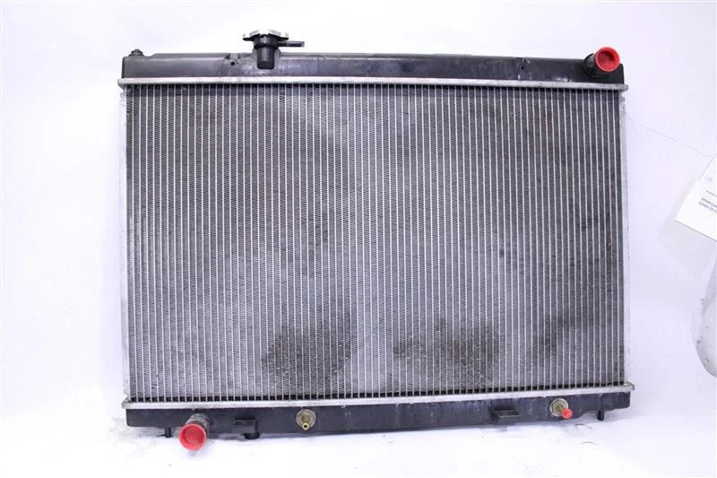 RADIATOR Infiniti M35 2006 06 2007 07 2008 08 1114188 Foto 1 de 4