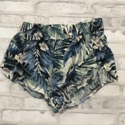 Tobi stretchy floral shorts - Image 1 of 4