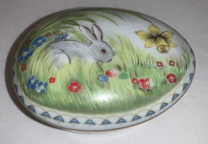 Caja de Música de Porcelana para Desfile de Pascua con Diseño de Conejo LA GALERÍA DE LA COLECCIÓN - Imagen 1 de 7
