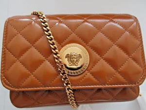 $1,475 Versace Quilted Medusa Caramel Calf Leather Bag w/Gold Chain DBFI163S - Picture 1 of 15