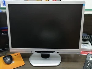 Monitor PC 22 " Philips Brilliance 225B2 Used Guaranteed with Cable VGA And Feet - Picture 1 of 4