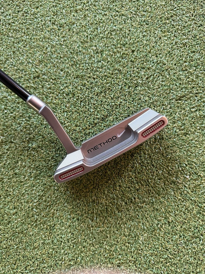 Nike Method 001 Putter Tiger Woods Blade Putter personalizado eje negro gato plano Foto 1 de 4
