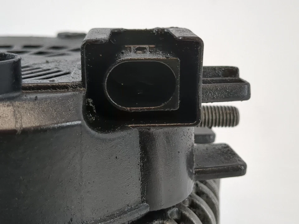 Conjunto de carga generador alternador motor OEM BMW 750LI QFSZQ Foto 1 de 4