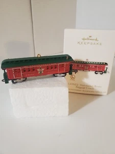 Hallmark Keepsake: 2012 Lionel schiaccianoci percorso bagagli carrozza ornamento NUOVO - Foto 1 di 11