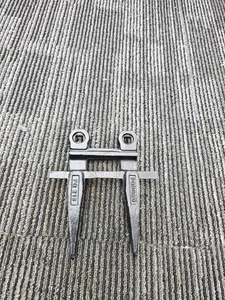 Zweizinken geschmiedet Mähwerk Sichelstangenschutz FQ215 für Case IH SC412 - Bild 1 von 5