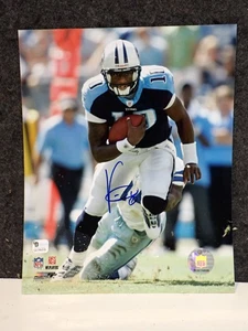 VINCE YOUNG foto autografata firmata TENNESSEE TITIANS 8x10 COA GV245078 - Foto 1 di 3