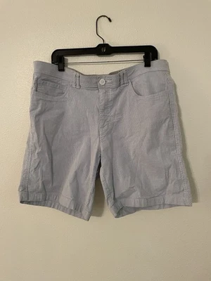 Riders By Lee Shorts 18M Womens Mid Rise Pinstripe Button Closure Classic - Image 1 of 4