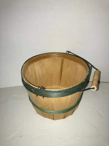 Wood Slat Basket/Bucket with Wire and Wood Handle  8" w x 6" h Cover