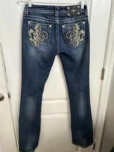 MISS ME JEANS MITTELRISE STIEFELSCHNITT DAMEN Größe 29 cremefarben Fleur-De-Lis mit Nieten - Bild 1 von 4