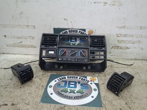 LAND ROVER DISCOVERY 2 TD5 CENTRE DASH VENT SURROUND WITH CLIMATE PANEL - Picture 1 of 14