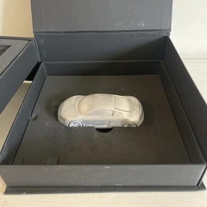AUDI R8 MODELLO IN ALLUMINIO RICAVATO DAL PIENO NUOVO MODELLINO 1/43 TELAIO AUDI - Picture 1 of 10