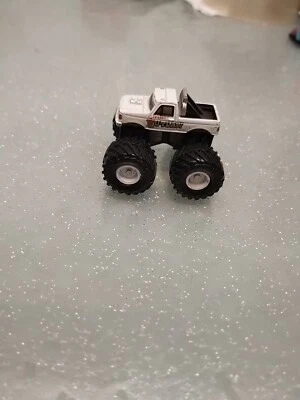 MICRO MACHINES  Galoob  Monster Truck Ford F-150 Pickup Jersey Outlaw  - Immagine 1 di 4