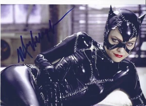 CATWOMAN Michelle Pfeiffer SIGNED w. COA+Ant-Man and the Wasp OVERSIZED - Picture 1 of 3