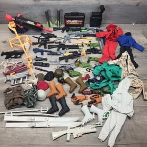 De colección G.I. Joe Accesorios Ropa Armas Lote Pistolas Cascos Más 12 Pulgadas Escala 1/6 - Imagen 1 de 9