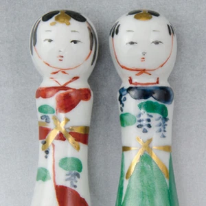 Kyo Kiyomizu yaki palillo japonés descanso Hashioki 2 piezas muñeca Kokeshi Hina Japón - Imagen 1 de 2