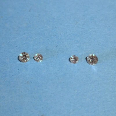 Corgi Vanguards VA088 Daimler Sovereign Jaguar Spare Headlight Jewels Set D2.1 - Image 1 of 2