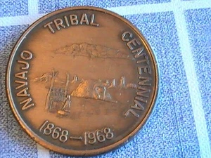 MEDALLA NAVAJO TRIBAL CENTENARIO 1868-1968 100 AÑOS DE PROGRESO - Imagen 1 de 4