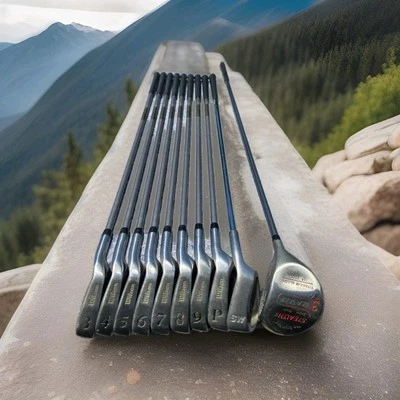 Wilson Pro Staff, Eisenset, Senioren Design, Reflex 100% Kohlefaser Schäfte - Bild 1 von 4