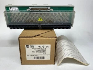 ALLEN-BRADLEY 1492-RIFM40F-F24-2 Ser A 40 PTS Fusible Interface Module - Picture 1 of 9