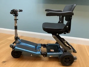 Luggie Elite Deluxe Folding Scooter with Accessories - Picture 1 of 16