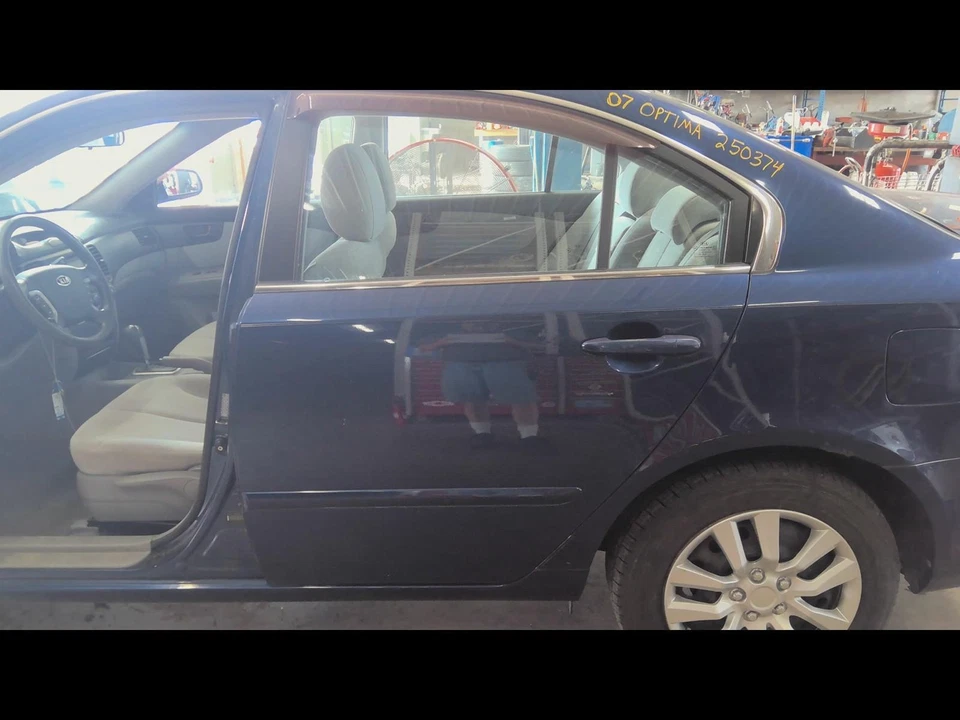 Used Rear Left Door Assembly Rear Side fits: 2007 Kia Optima electric Rear Left Foto 1 de 4