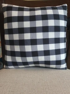 Handmade 16"x16" throw pillow cover with pillow insert plaid black and white - Picture 1 of 2