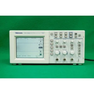 Tektronix TDS1002 2CH 60MHz 1GS/s Digital Storage Oscilloscope Used from Jp - Picture 1 of 4