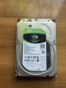 Seagate BarraCuda 4TB 3.5" SATA III 5400RPM Desktop Hard Drive | ST4000DM004 - Afbeelding 1 van 2