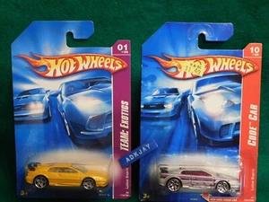 Hot Wheels ~ TEAM EXOTICS #1/4 & CODE CAR #10/24 ~ Lotus Esprit - Picture 1 of 4