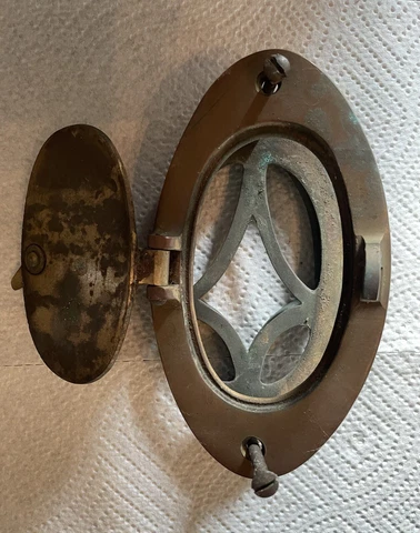 VINTAGE SPEAKEASY PEEPHOLE BRASS DOOR KNOCKER 5” X 3” Cover