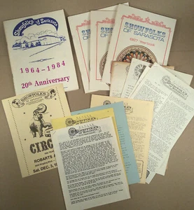 1980s: Four SHOWFOLKS OF SARASOTA Yearbooks, 10 Newsletters, Circus Program - Picture 1 of 5