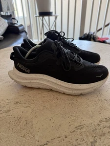 Taglia 11 - Hoka One One Kawana 2 "Nero/Bianco" - Foto 1 di 8