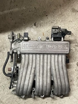 Mitsubishi 3000GT 1999 Dodge Stealth colector de admisión superior SOHC NA Foto 1 de 3