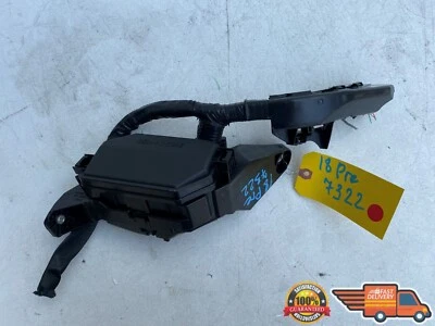 2017-2019 TOYOTA PRIUS PRIME CAIXA DE FUSÍVEIS CAIXA DE FUSÍVEIS RELÉ UNIDADE DE JUNÇÃO FABRICANTE DE EQUIPAMENTO ORIGINAL 17 18 19 - Imagem 1 de 4