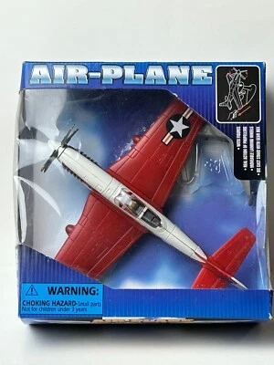 New Ray 1:48 Scale Detroit Miss P-51 Airplane with Box - Image 1 of 4