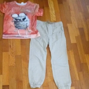 boys 7 khaki cargo pants, and graphic tee - Picture 1 of 3