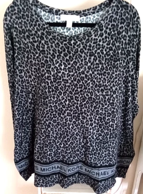 Camisa Top Michael Kors Para Mujer Manga Larga Estampado Guepardo Talla 2XL Foto 1 de 4