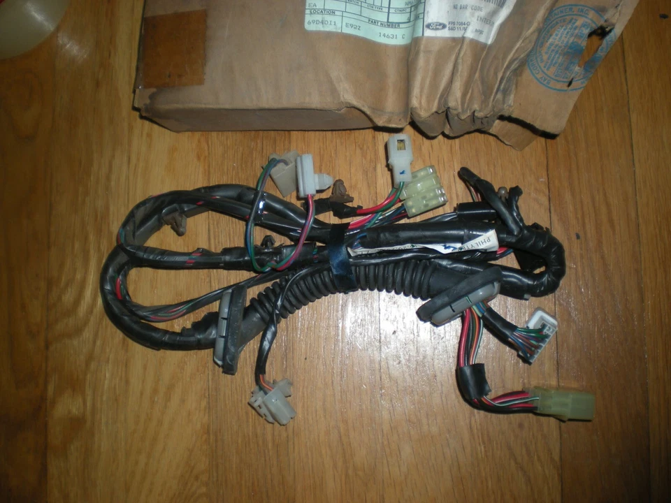NOS 1989 Ford Probe Front Window Regulator Wiring E92Z-14631-C - Image 1 of 2