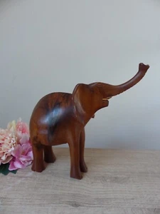 Grande statue d'éléphant en bois massif, sculpture éléphant en bois fait main - Foto 1 di 9