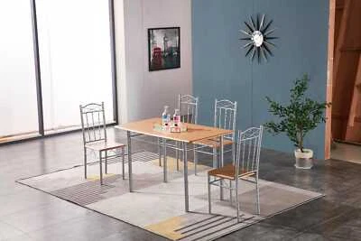 Tavolo da pranzo cucina 120x70x75h cm 4 Sedie 38x40x89h cm Legno HW63082W Nbrand - Immagine 1 di 2
