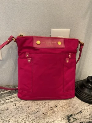 Сумка через плечо MARC by MARC JACOBS New York розовая нейлоновая - Изображение 1 из 4