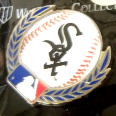 Chicago White Sox baseball w/ laurels lapel pin ball MLB NEW FREE SHIPPING - Image 1 of 4