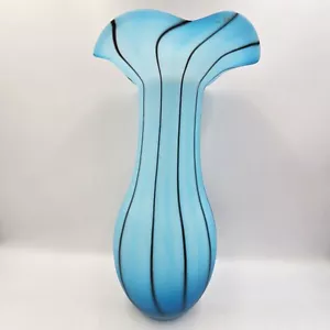 Murano Stil blau satiniert Kunstglas geraffter Rand Vase schwarze Streifen 12" Melone LESEN - Bild 1 von 13
