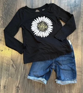 *GUC* Justice Girl's Outfit Black Daisy Shirt and Elastic Waist Shorts 8, 8 Slim - Picture 1 of 9