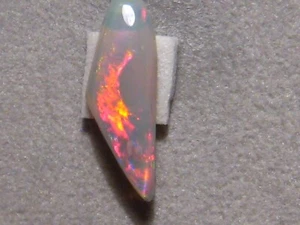 1.7  ct.   Natural dark crystal  Opal from  Lightning Ridge - Picture 1 of 12